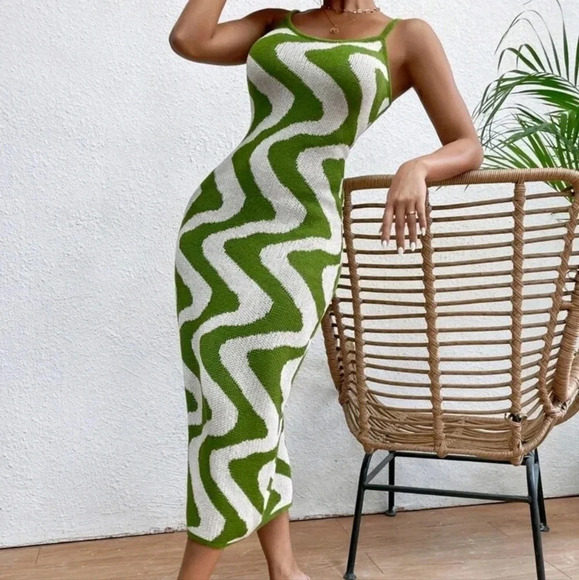 Wave Pattern Sweater Dress - Picture 4 of 5